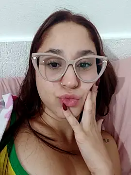 Snapshot of linameii chatting on February 26, 2026, 9:08 am linameii online show from February 26, 2026, 9:08 am
