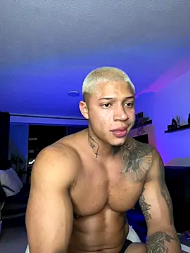 Snapshot of DiagoRockfield chatting on October 31, 2025, 1:06 am DiagoRockfield online show from October 31, 2025, 1:06 am