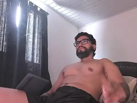 Snapshot of Chrys_harris77 chatting on June 10, 2026, 6:29 pm Chrys harris77 online show from June 10, 2026, 6:29 pm