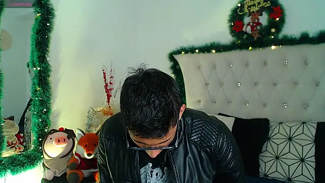 SalvadorFit online show from December 22, 2025, 9:34 pm