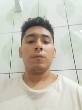 Snapshot of latinbigcock1_ chatting on October 1, 2025, 1:44 am latinbigcock1  online show from October 1, 2025, 1:44 am