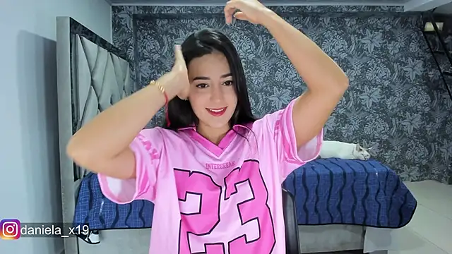 Daniela x19 online show from April 23, 2026, 12:45 am