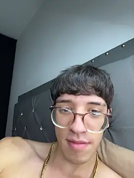 arthurdavies online show from November 10, 2025, 3:38 am