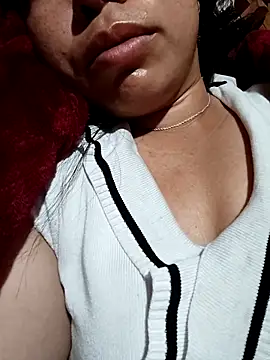 Snapshot of tulipsexy chatting on October 26, 2025, 10:25 pm tulipsexy online show from October 26, 2025, 10:25 pm