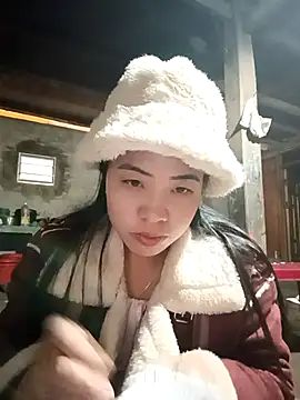 Snapshot of tulipsexy chatting on November 21, 2025, 1:04 am tulipsexy online show from November 21, 2025, 1:04 am