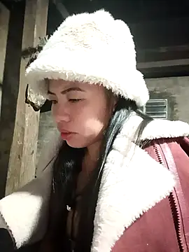 Snapshot of tulipsexy chatting on November 25, 2025, 1:44 pm tulipsexy online show from November 25, 2025, 1:44 pm