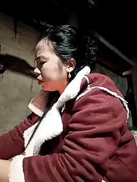 Snapshot of tulipsexy chatting on December 1, 2025, 11:32 pm tulipsexy online show from December 1, 2025, 11:32 pm