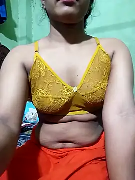 Cute Couple59 online show from October 14, 2025, 6:20 pm