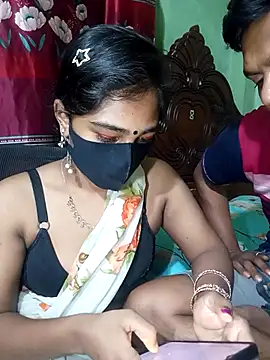 Cute Couple59 online show from May 11, 2026, 7:11 pm