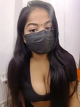 Rihana 01 online show from December 15, 2025, 8:51 am