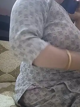 Snapshot of Jeya_thakur chatting on July 7, 2026, 4:37 am Jeya thakur online show from July 7, 2026, 4:37 am