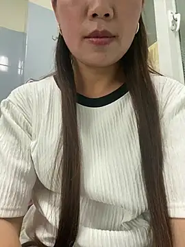 Snapshot of Milky-milk chatting on March 27, 2026, 10:48 am Milky-milk online show from March 27, 2026, 10:48 am