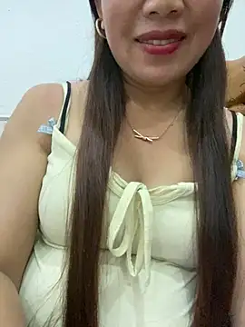 Snapshot of Milky-milk chatting on May 26, 2026, 1:40 pm Milky-milk online show from May 26, 2026, 1:40 pm