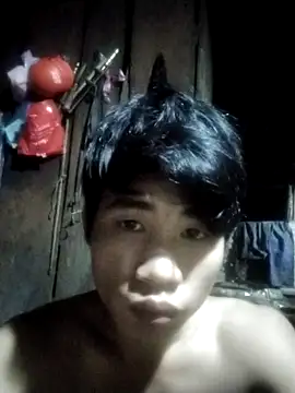 Snapshot of Nhyy_xx chatting on October 10, 2025, 11:20 am Nhyy xx online show from October 10, 2025, 11:20 am