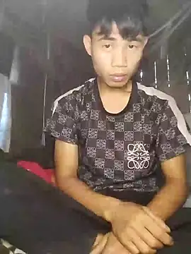 Snapshot of Nhyy_xx chatting on October 21, 2025, 9:32 am Nhyy xx online show from October 21, 2025, 9:32 am