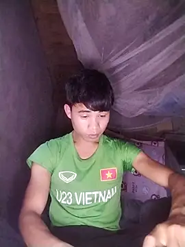 Snapshot of Nhyy_xx chatting on November 13, 2025, 8:35 am Nhyy xx online show from November 13, 2025, 8:35 am