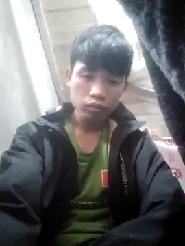 Snapshot of Nhyy_xx chatting on November 17, 2025, 8:31 am Nhyy xx online show from November 17, 2025, 8:31 am