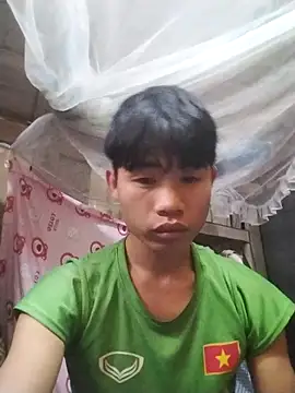 Snapshot of Nhyy_xx chatting on November 25, 2025, 3:28 am Nhyy xx online show from November 25, 2025, 3:28 am