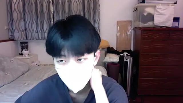 Snapshot of kai101010 chatting on December 17, 2025, 1:17 pm kai101010 online show from December 17, 2025, 1:17 pm