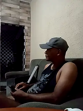 Snapshot of JeffersonRay chatting on May 4, 2026, 1:18 pm JeffersonRay online show from May 4, 2026, 1:18 pm