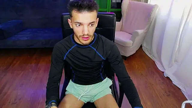 DominicValente online show from October 21, 2025, 8:59 am