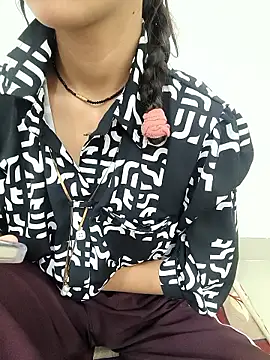 sassyishhu76 online show from March 24, 2026, 8:52 am