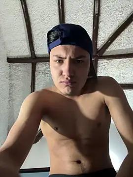 Snapshot of El_awo_ chatting on January 6, 2026, 7:50 pm El awo online show from January 6, 2026, 7:50 pm