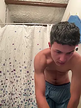 Snapshot of El_awo_ chatting on February 13, 2026, 4:08 am El awo online show from February 13, 2026, 4:08 am