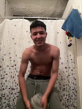 Snapshot of El_awo_ chatting on March 4, 2026, 5:13 am El awo online show from March 4, 2026, 5:13 am