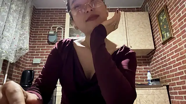 EmmaLeexth online show from September 26, 2025, 1:15 pm