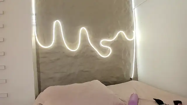 Naomy gyal online show from November 12, 2025, 7:13 pm