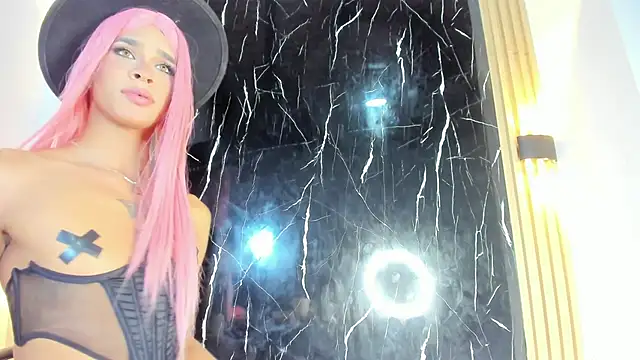 MISS IVVYSWEET online show from October 1, 2025, 8:37 pm