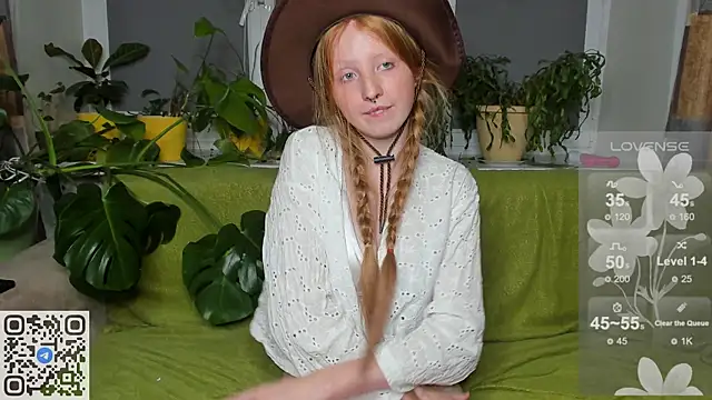 RitaSweety18 online show from November 16, 2025, 7:52 pm