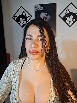 Snapshot of Lina_444 chatting on April 24, 2026, 2:25 am Lina 444 online show from April 24, 2026, 2:25 am