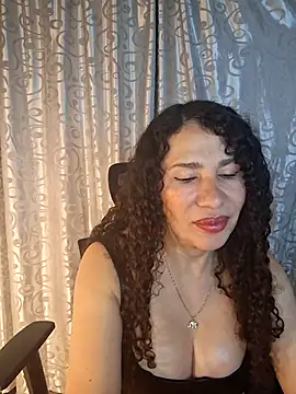 Snapshot of Lina_444 chatting on May 10, 2026, 2:06 am Lina 444 online show from May 10, 2026, 2:06 am