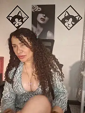 Snapshot of Lina_444 chatting on May 23, 2026, 1:44 am Lina 444 online show from May 23, 2026, 1:44 am