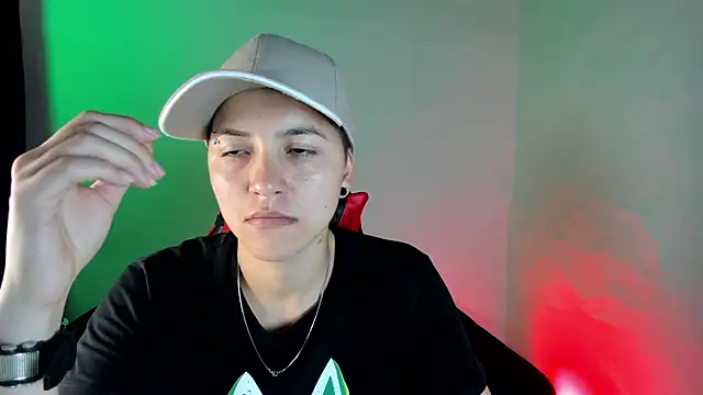 Snapshot of nicocoox chatting on November 4, 2025, 1:48 am nicocoox online show from November 4, 2025, 1:48 am