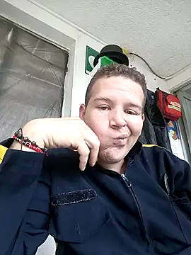 thefollador69 online show from October 27, 2025, 4:11 pm