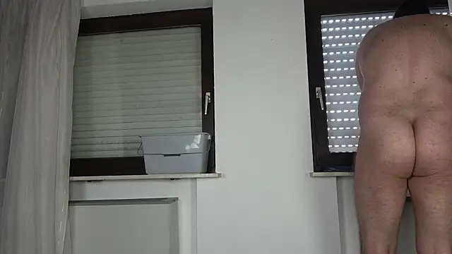 hiddenman87 online show from September 17, 2025, 9:16 pm