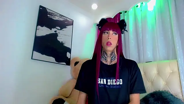 Julia Bulette1 online show from February 2, 2026, 1:37 am