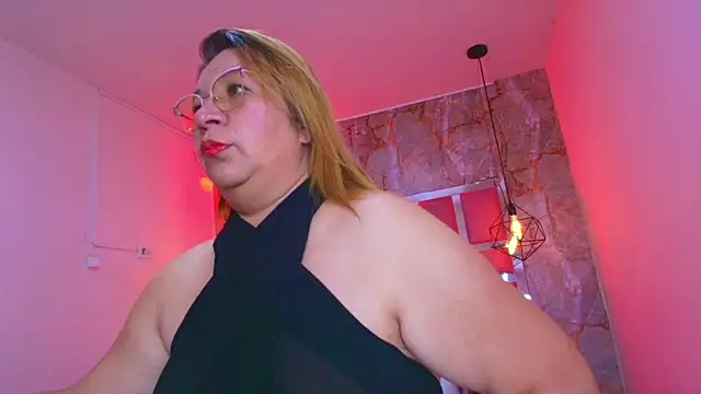 MaylinRosse  online show from December 2, 2025, 6:58 pm