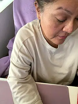 sw33th3art online show from January 6, 2026, 4:21 pm