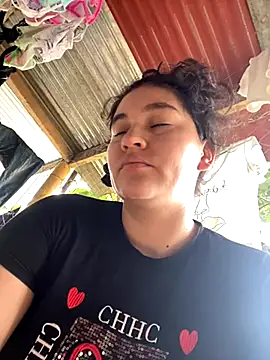 lunasexyhot18 online show from October 29, 2025, 5:47 pm