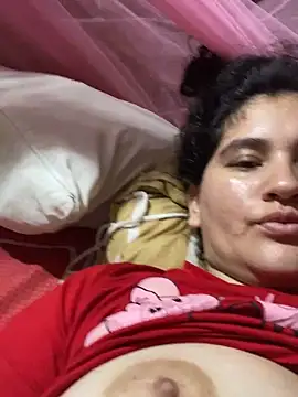 lunasexyhot18 online show from November 9, 2025, 5:44 pm