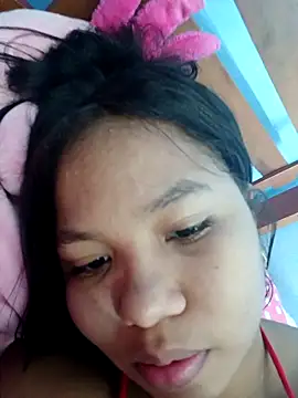 Snapshot of little_onixx chatting on October 18, 2025, 12:28 pm little onixx online show from October 18, 2025, 12:28 pm