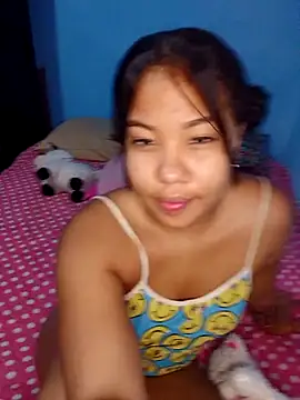 Snapshot of little_onixx chatting on November 12, 2025, 12:49 pm little onixx online show from November 12, 2025, 12:49 pm