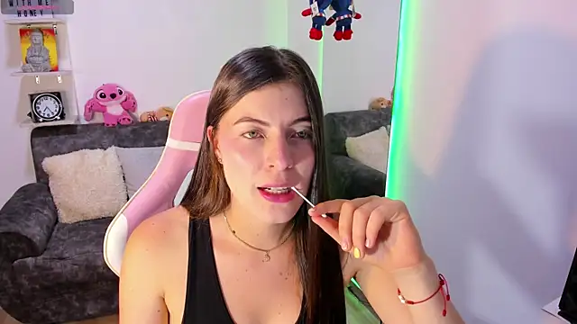 AdelaParker online show from October 3, 2025, 12:29 am