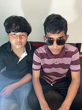 Snapshot of P4NT0J4 chatting on February 5, 2026, 12:59 am P4NT0J4 online show from February 5, 2026, 12:59 am