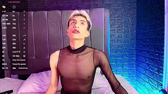 Snapshot of Erick_Velveth chatting on November 14, 2025, 5:39 am Erick Velveth online show from November 14, 2025, 5:39 am