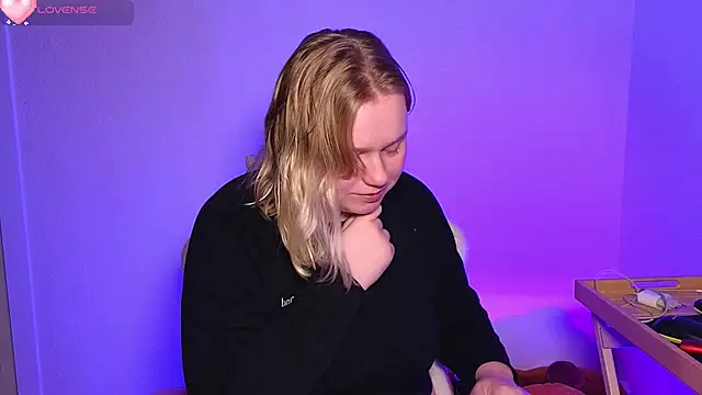 lame cat online show from September 26, 2025, 12:14 am